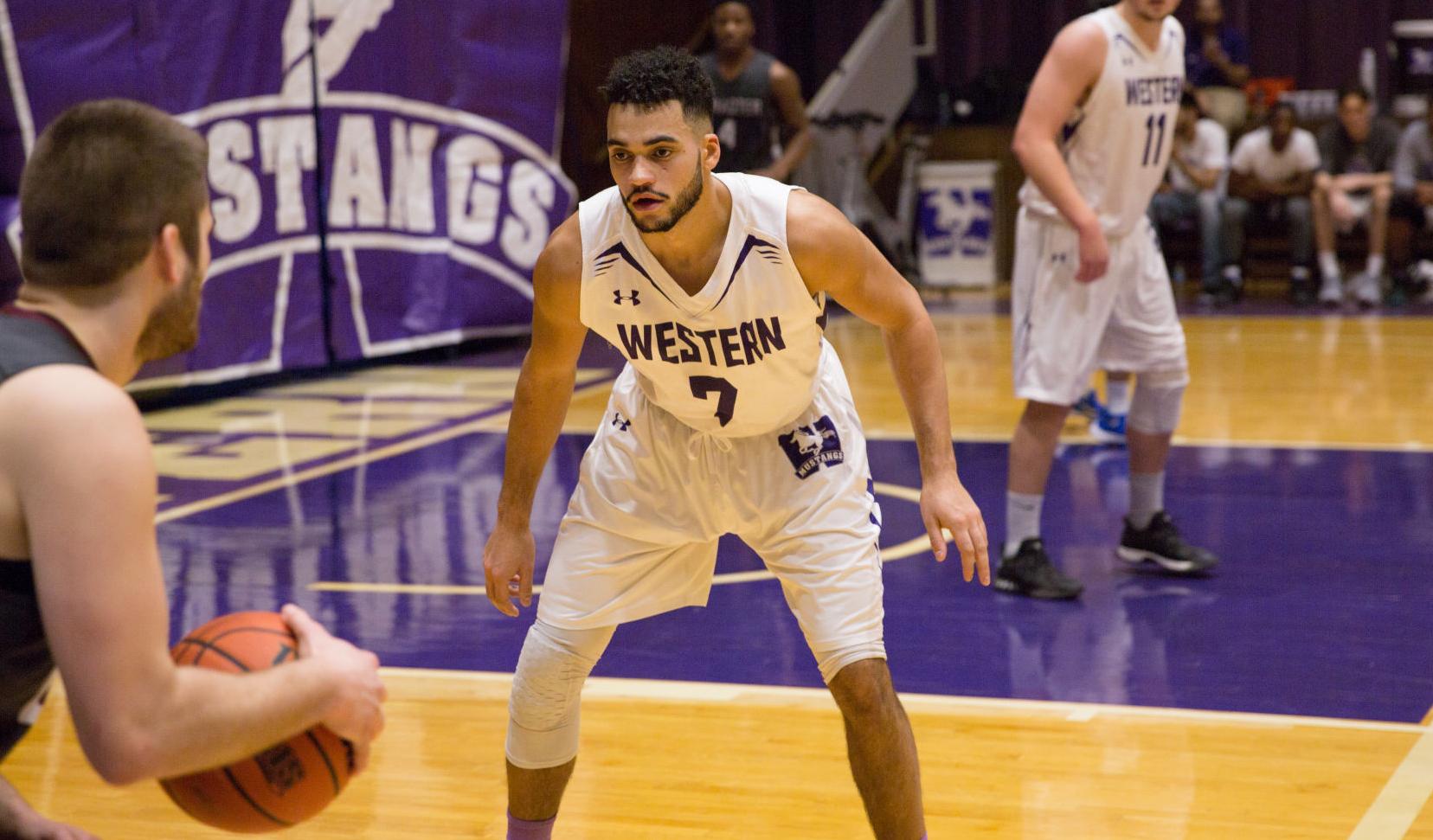 Mustangs Basketball vs McMaster (Photo)